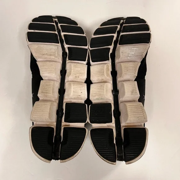 On Running On Cloud Sneakers - Classic Black and White Size 7.5 - Picture 8 of 13